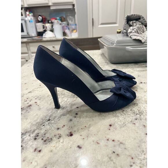 Nina Navy Satin Fabric Open Toe Formal Heels Sz 7 EUC - Picture 1 of 7